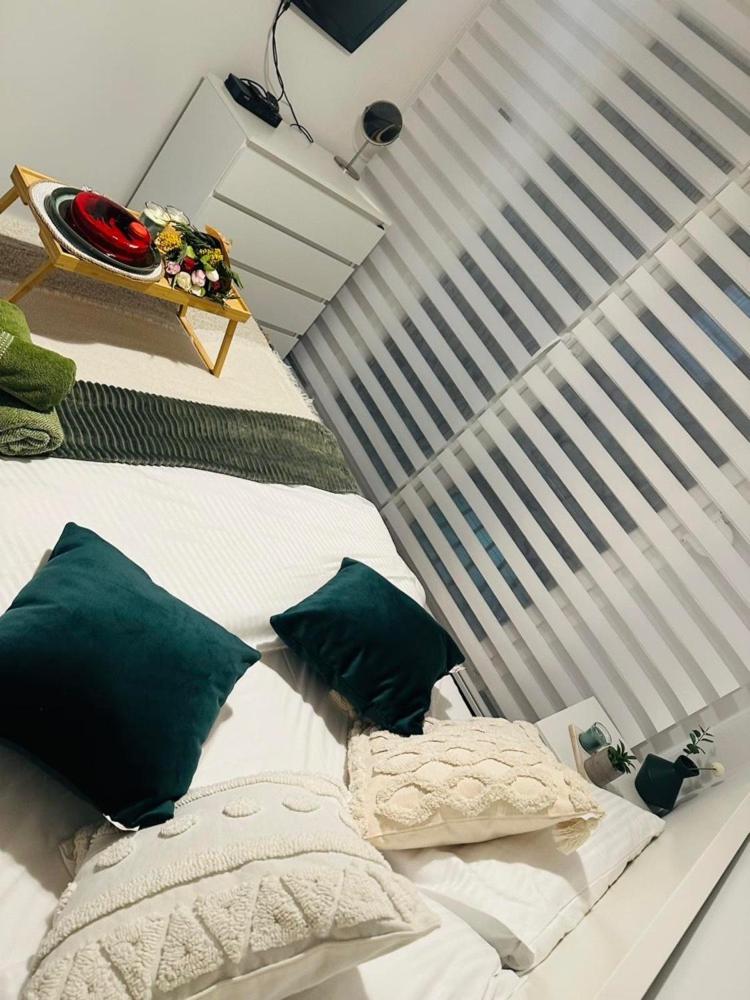Apartment M Περαία Εξωτερικό φωτογραφία