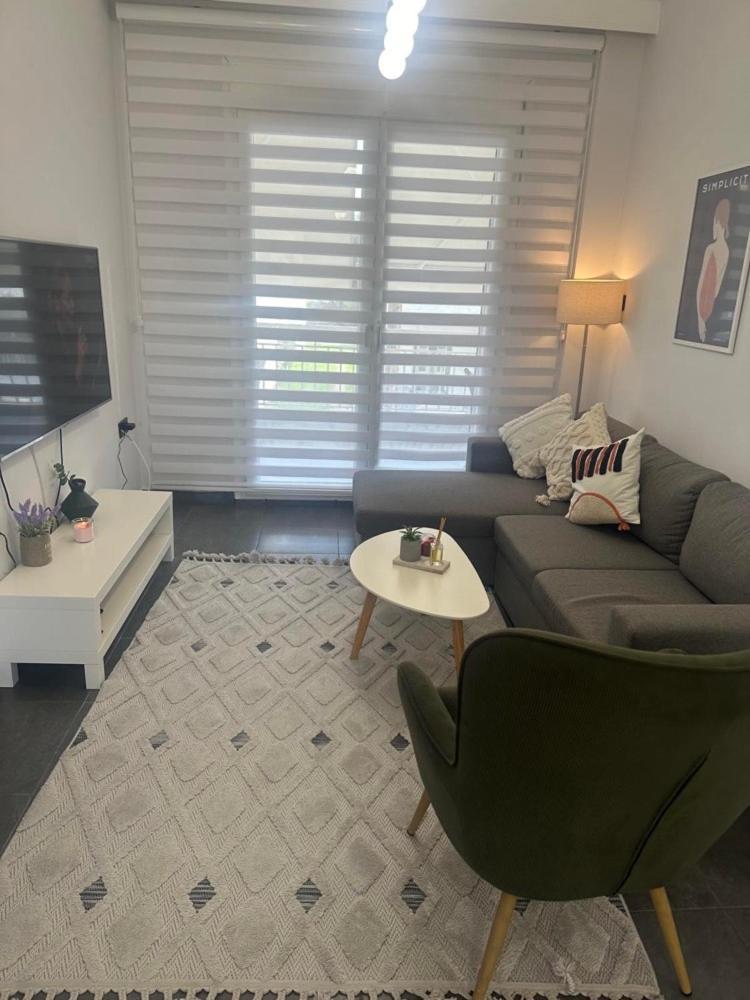 Apartment M Περαία Εξωτερικό φωτογραφία